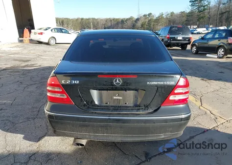 2004 Mercedes-Benz C 230 Kompressor Sport/Sport z USA, uszkodzony, nr VIN WDBRF40J64F491696